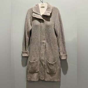 Merrell Cable knit chunky long gray zippered button detail size Medium Cardigan